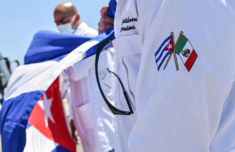 1015 colaboradores en mexico.jpeg