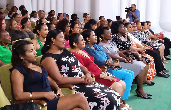 Arte santiaguero celebra aniversario 65 de creada la FMC Arte santiaguero celebra aniversario 65 de creada la FMC