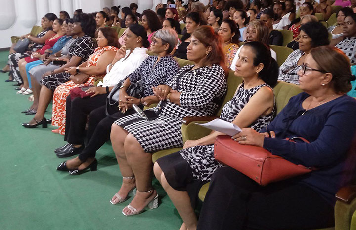 Arte santiaguero celebra aniversario 65 de creada la FMC Arte santiaguero celebra aniversario 65 de creada la FMC