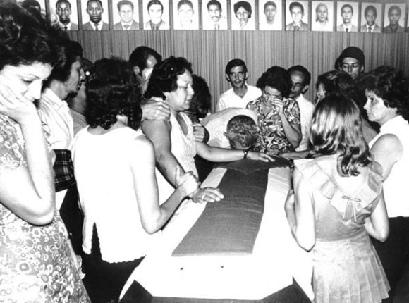 Familiares de las víctimas del sabotaje al avión de Cubana el 6 de octubre de 1976. Foto: Jorge Oller/ Granma. Familiares de las víctimas del sabotaje al avión de Cubana el 6 de octubre de 1976. Foto: Jorge Oller/ Granma.