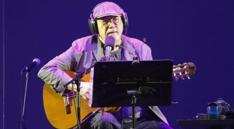 Silvio en Concierto. Un poeta que canta Silvio en Concierto. Un poeta que canta